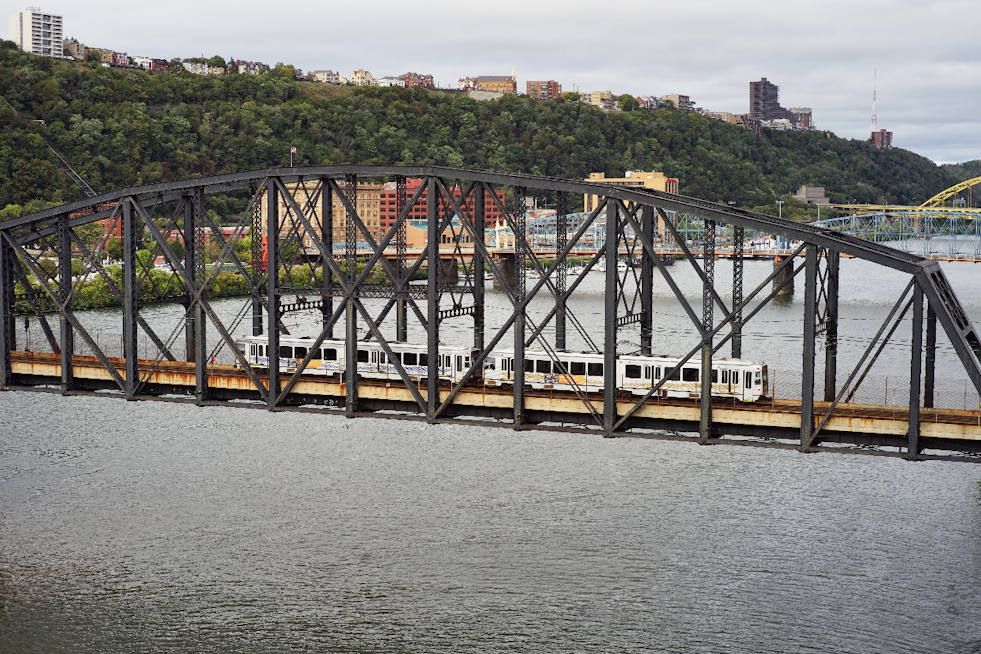 Pittsburgh Crews Start Prepping 124-Year-Old Panhandle Bridge for $58M Overhaul