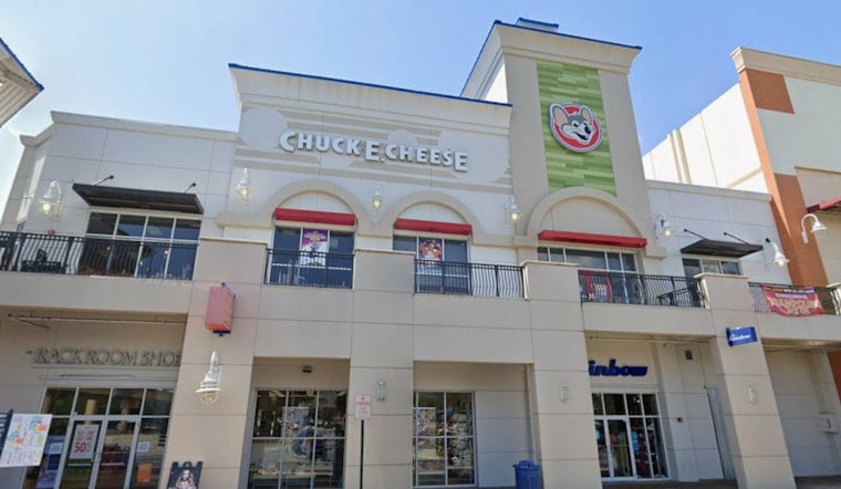 Pompano Beach Man Ambushes Teen Chuck E. Cheese Worker Over Ex's Baby