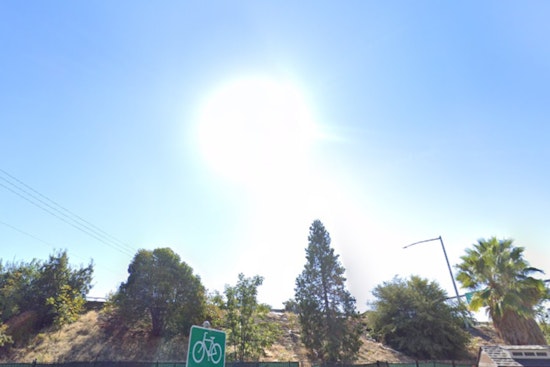 Portland Sizzles Near 100 as Wildfire Smoke Chokes the Skies