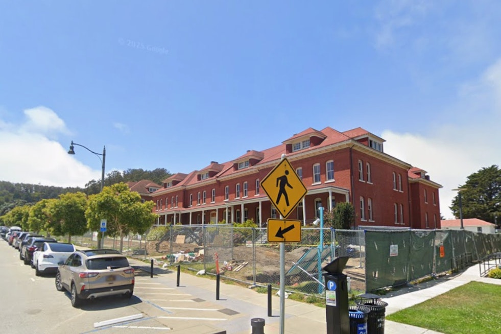 Presidio's Last Empty Barracks Becomes 40,000-Square-Foot Coworking Hub