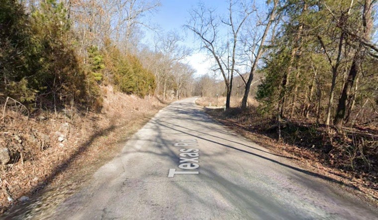 Pulaski County Crash Ejects Both Truck Occupants, Neither Wore Seat Belts