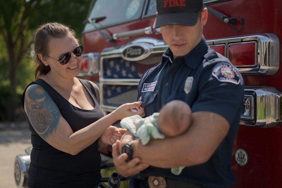 Puyallup-Area Firefighters Reunite With Baby Girl Born Five Weeks Early En Route to ER