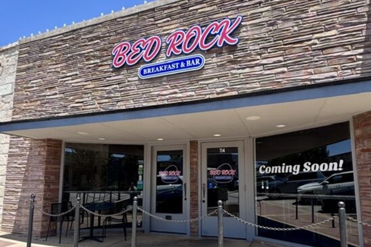 Retro Diner Bed Rock Breakfast & Bar Set to Wake Up Historic Round Rock Storefront