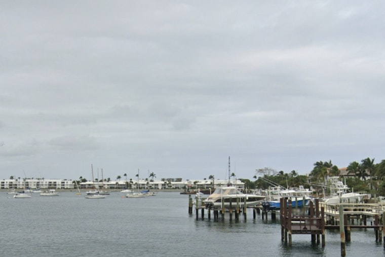 Riviera Beach Boots Sinking Boats, Enforces New 30-Day Anchoring Limit