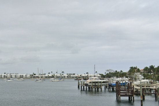 Riviera Beach Boots Sinking Boats, Enforces New 30-Day Anchoring Limit