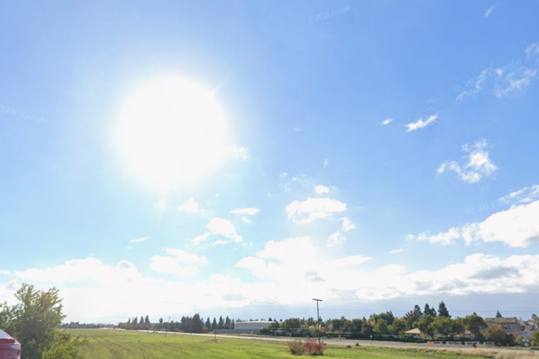 Sacramento Starts Cool, Sizzles Later as Sunny 90s Grip the Week