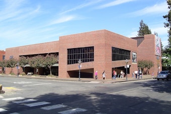 Sacramento's 1869 Railyards Shops Get $23.7M Roof Fix After Rain Damage