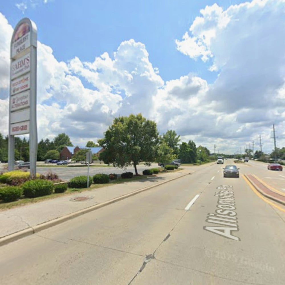 Sahm's Trades Pizza and Beer for Tacos and Cocktails on Allisonville Road
