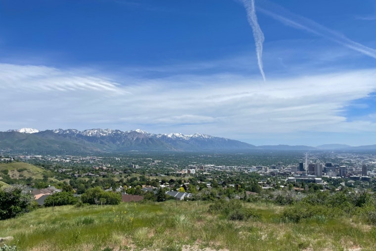 Salt Lake City to Bake at 102 Degrees as Wildfire Smoke Chokes the Valley