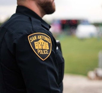 San Antonio Police Hunt Fake Credit Union Worker Who Robbed Hospitalized 75-Year-Old