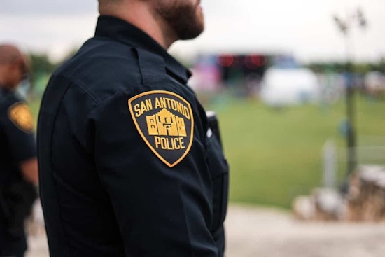 San Antonio Police Hunt Fake Credit Union Worker Who Robbed Hospitalized 75-Year-Old