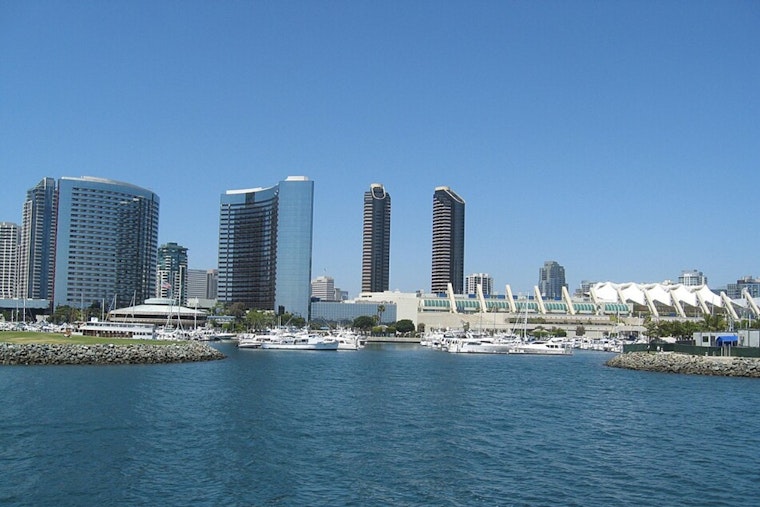 San Diego Gloom Gives Way to Sun as High Tides Threaten Coastal Roads