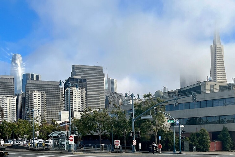 San Francisco Sizzles As Fog Flees And Bay Winds Whip