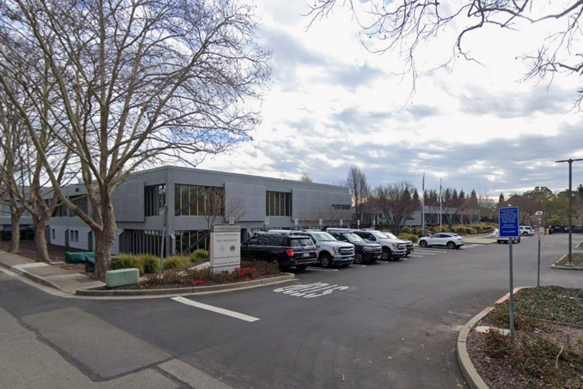 San Ramon Apartment Gunpoint Robbery Ends in Oakland Crash, Two Arrests