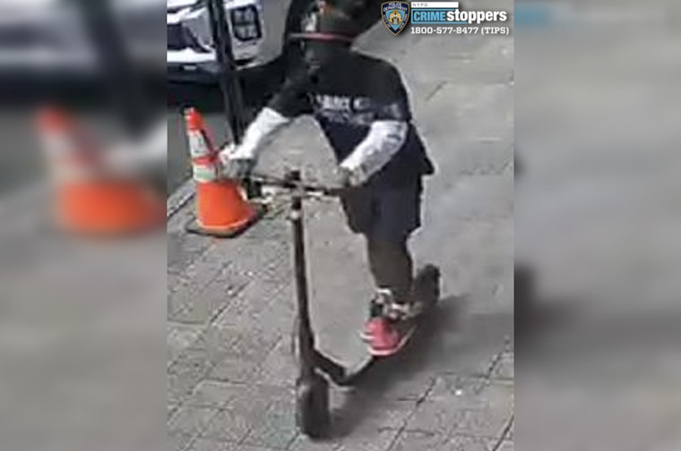 Scooter Thief Rips $1,800 Necklace Off 78-Year-Old on Belmont Avenue
