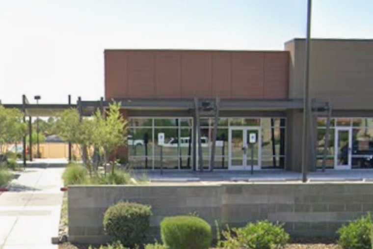 Scottsdale's Top-Ranked De Babel Opens Second Spot With Halal Market Inside