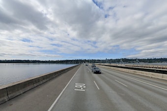 Seattle Seafair Mystery: Search Halted for 19-Year-Old Who Vanished From Lake Washington Boat