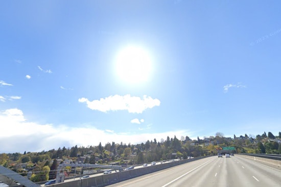 Seattle Sunshine Shock: NWS Forecasts Dry, 70s-and-Up Streak Into Weekend