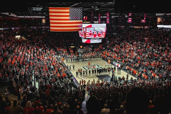 SEC, Big Ten Slam Door on Ex-Pro Athletes as Court Chaos Roils College Sports