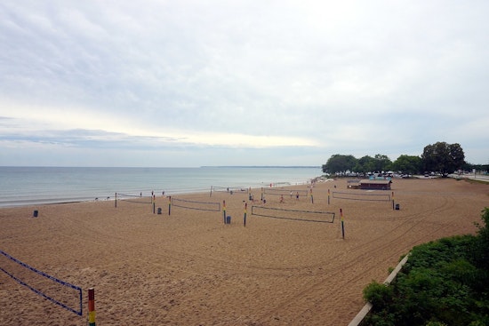 Sewer Overflow Turns All 3 Milwaukee Lakefront Beaches Into No-Swim Zones