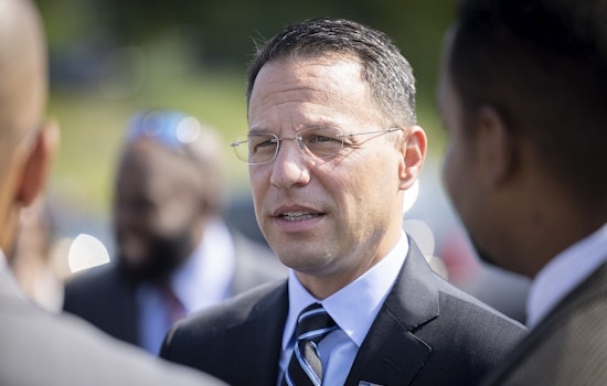 Shapiro's New Spanish-Language Ad Blitz Eyes Pennsylvania Latinos And 2028