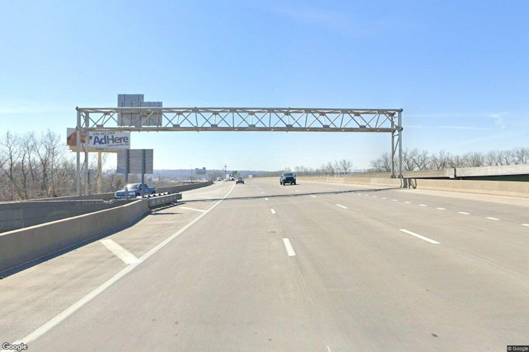 Shawnee Woman, 38, Seriously Hurt Hitting Parked Car on I-635 in KCK