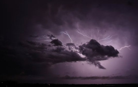 Sin City Soaker: Las Vegas Braces for Afternoon Thunderstorms Before 105-Degree Heat Roars Back