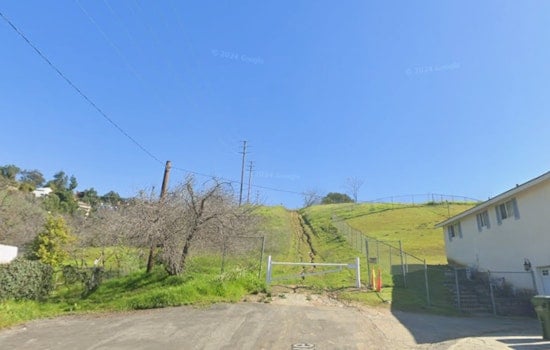 Six Small-Lot Homes Planned for Sloping El Sereno Site on Randolph Avenue