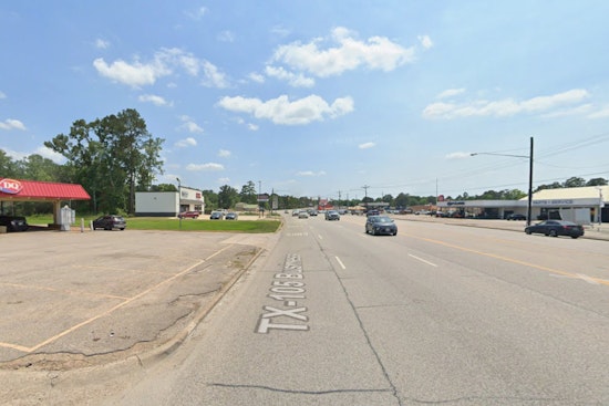 Smoothie King Set to Fill Old Loan Shop on Cleveland's Main Strip