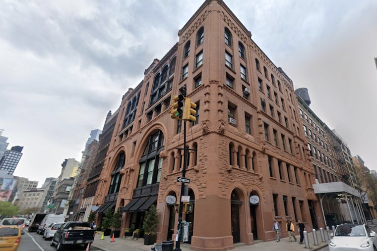 SoHo Cigar Gallery Goes Up in Smoke After Landlord’s Ban, Sparking $1M Suit