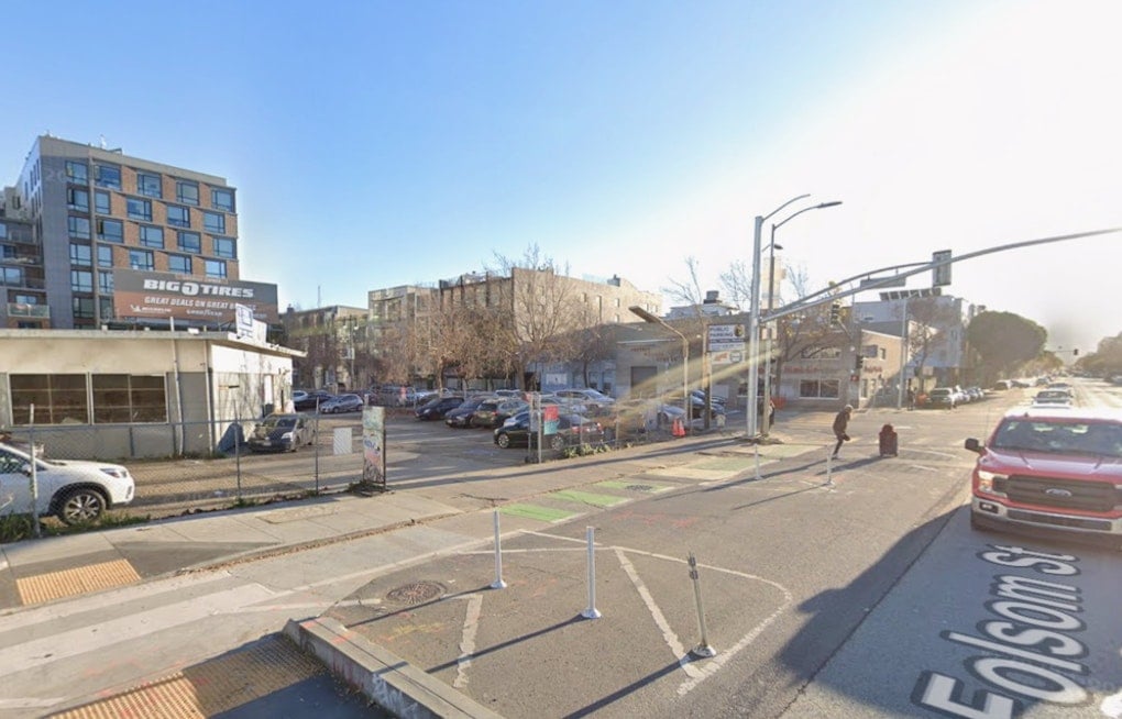 SoMa's ChatTJB Billboard Is Actually Just One Guy Typing on His Phone