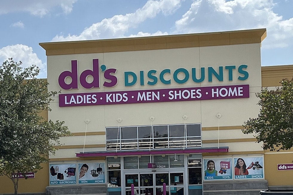 South San Antonio Landing New dd's Discounts in Old Kmart-Turned-Big Lots Site