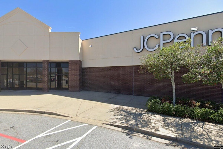 Spartanburg Police Hunt Suspect After Jewelry Heist at Westgate Mall