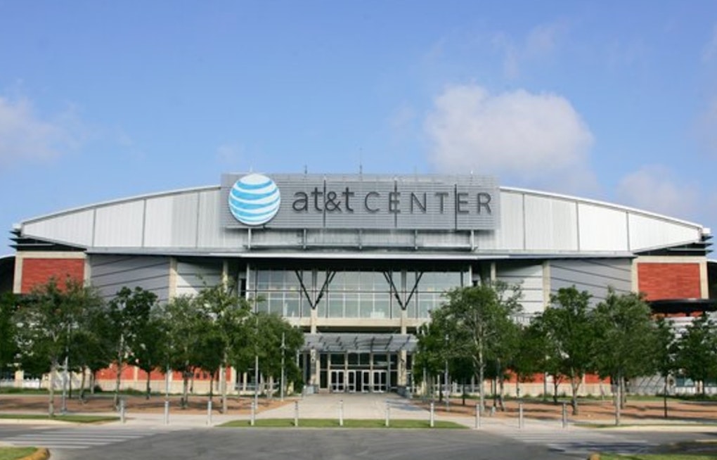 Spurs Host Free Back-to-School Bash With Haircuts, Health Screenings This Saturday