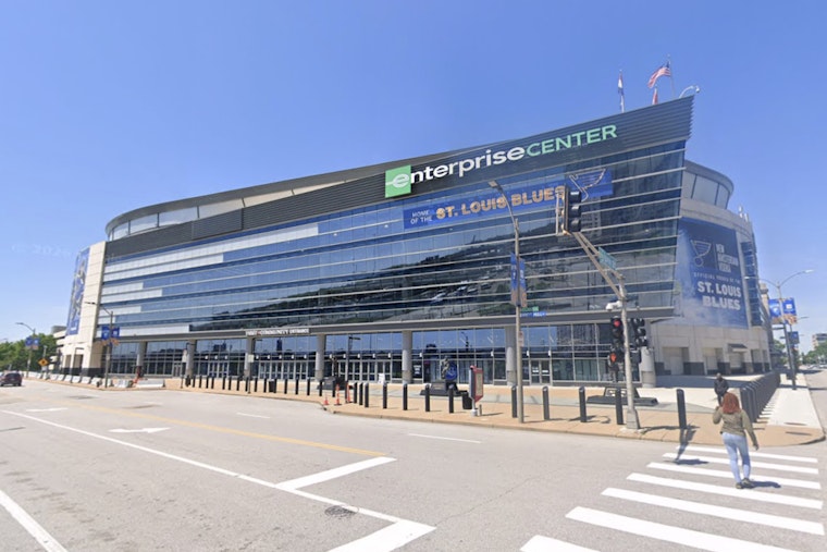 St. Louis Cops, Firefighters To Trade Blows At Enterprise Center Guns ’N Hoses Benefit