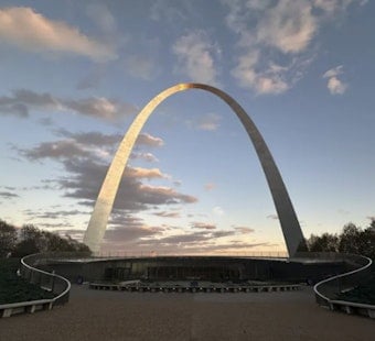 St. Louis Gateway Arch Private-Party Bill Jumps Senate Hurdle
