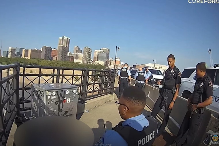 St. Louis Officers Talk Autistic Man Off Eads Bridge Ledge, With Help From Two Strangers