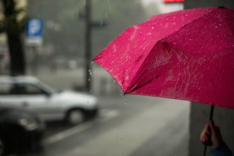 Cool, Gloomy Saturday Soaks St. Louis Before Sunshine Roars Back Monday