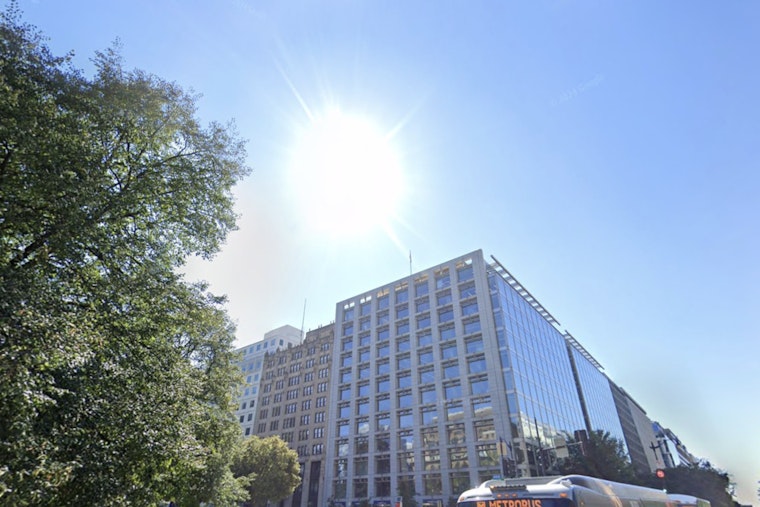 Steamy DC Sizzles in Sun Before Storms Roar Back Thursday