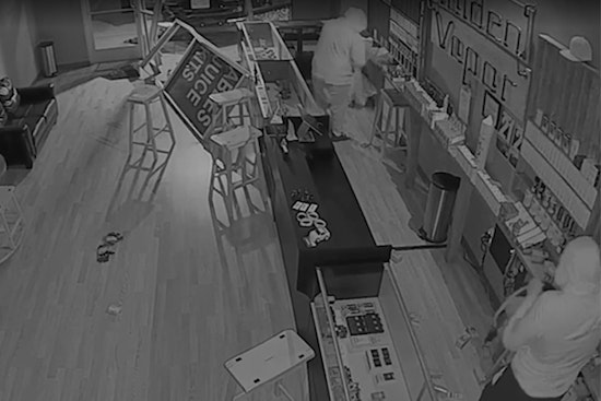 Stolen Car Rams Northeast El Paso Vape Shop, Duo Flees With $2,890 in Goods