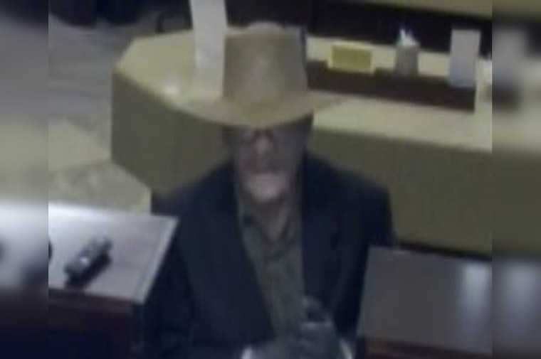 Straw-Hatted Robber Pedals Off on Mountain Bike After Largo Bank Heist