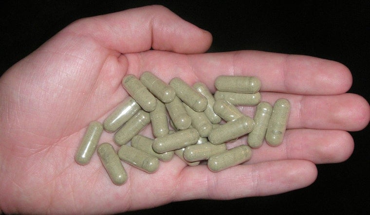 Streator Nurses Beg Council to Ban Kratom After ER Surges, Suicide Tied to Addiction