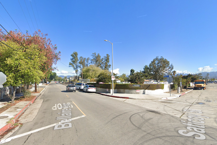 Sun Valley Storage Facility Hides Behind Nine Townhomes Near the 170 Freeway