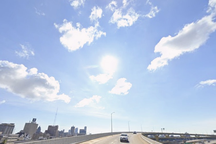 Sunny Calm Before the Storm: Milwaukee Enjoys Mild Monday Before Tuesday Thunder Threat