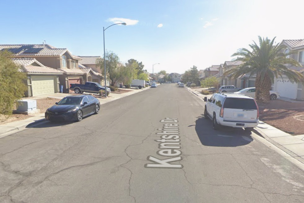 SWAT Standoff Shuts Down Desert Inn Road After Domestic Call in Spring Valley