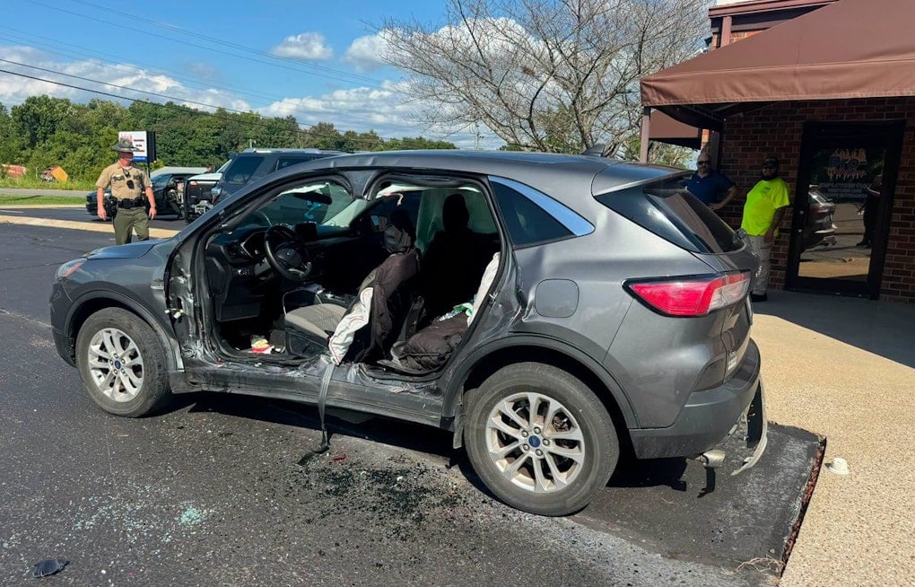 T-Bone Crash Traps Driver at Busy Columbia Intersection, Crews Cut Vehicle Open