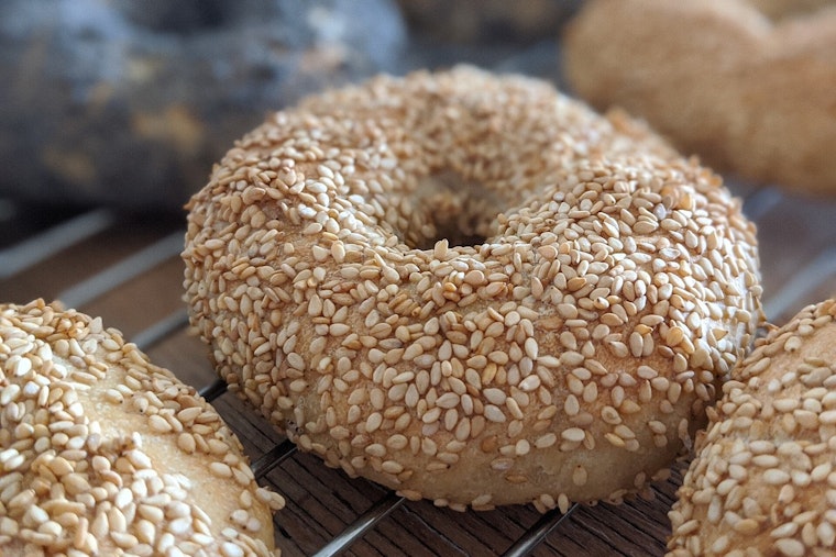 Tali's Bagels Reopens on Waimanu Street With a Full Jewish Deli Menu