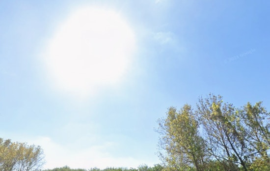 Tampa Sizzles Near 100 as Storms, Dangerous Rip Currents Slam Bay Beaches