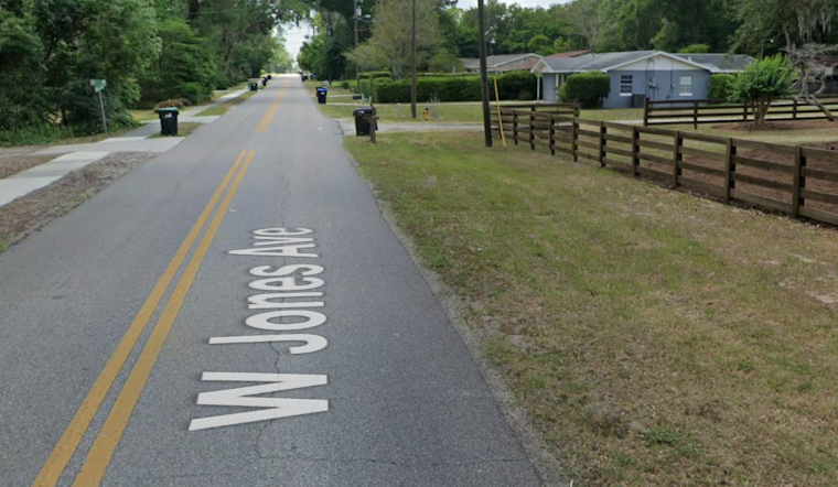 Tavares Man, 33, Dies After Truck Flips on Rural Zellwood Road