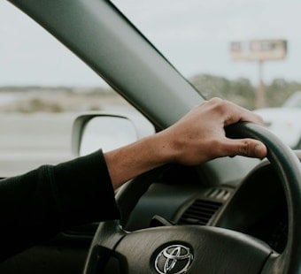 Tennessee Drivers With Bad Credit Pay 86% More for Car Insurance, Analysis Shows